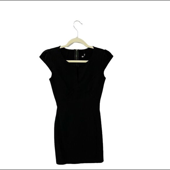 LULUS Exclusive Grade on a Curve Black Dress Size S - Picture 2 of 6